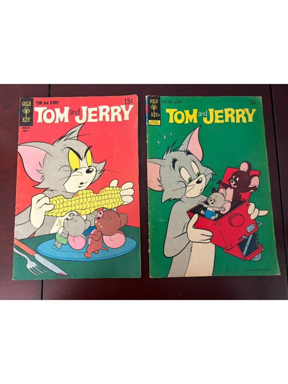 Lot 2 Tom and Jerry Comics Comic book Gold Key 1965 #241